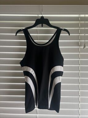 MTA Sport Black and White Performance Tank Top Size S